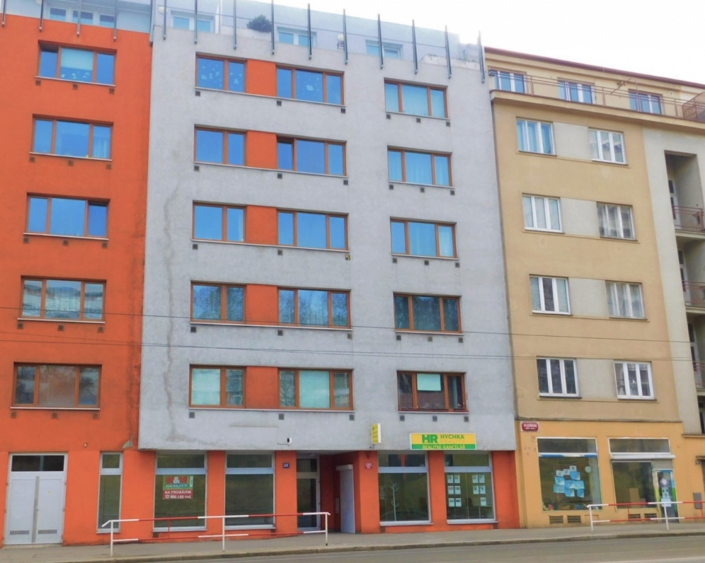 Nájem, obchodní prostor, Praha 5, Plzeňská