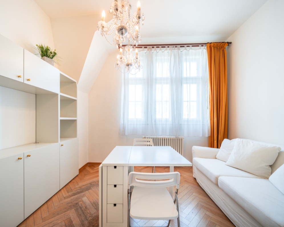 Pronájem bytu 1+kk, 31 m², Praha 1, ul. Valentinská